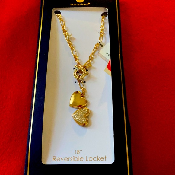 True Form two hearts pendant reversible Locked chain 18" chain - Picture 1 of 1